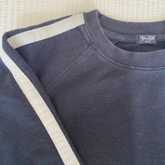 Navy with white strip crewneck - Picture 2 of 2